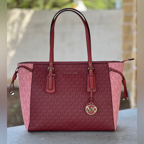Michael Kors Voyager Signature Cinnamon drawstring large tote NWT Authentic - Picture 1 of 8